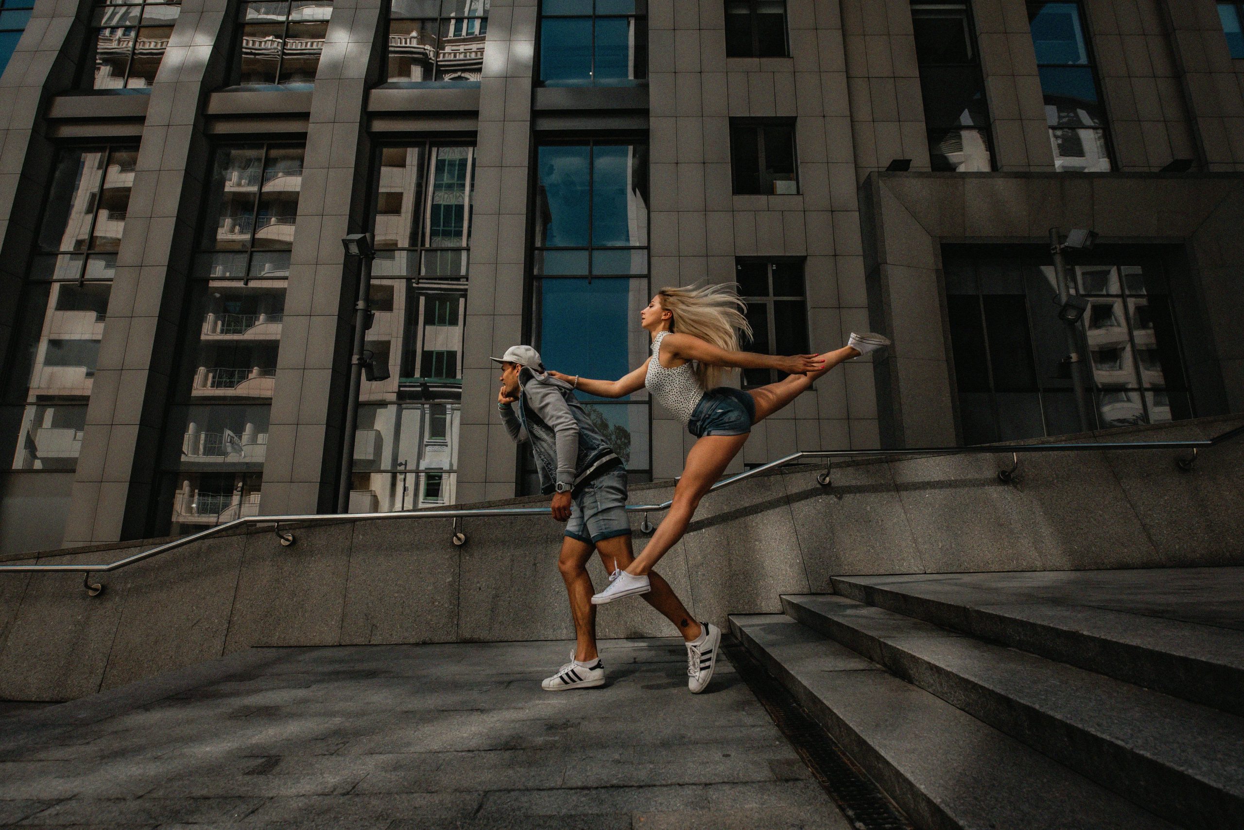 Dance Education in a Connected World